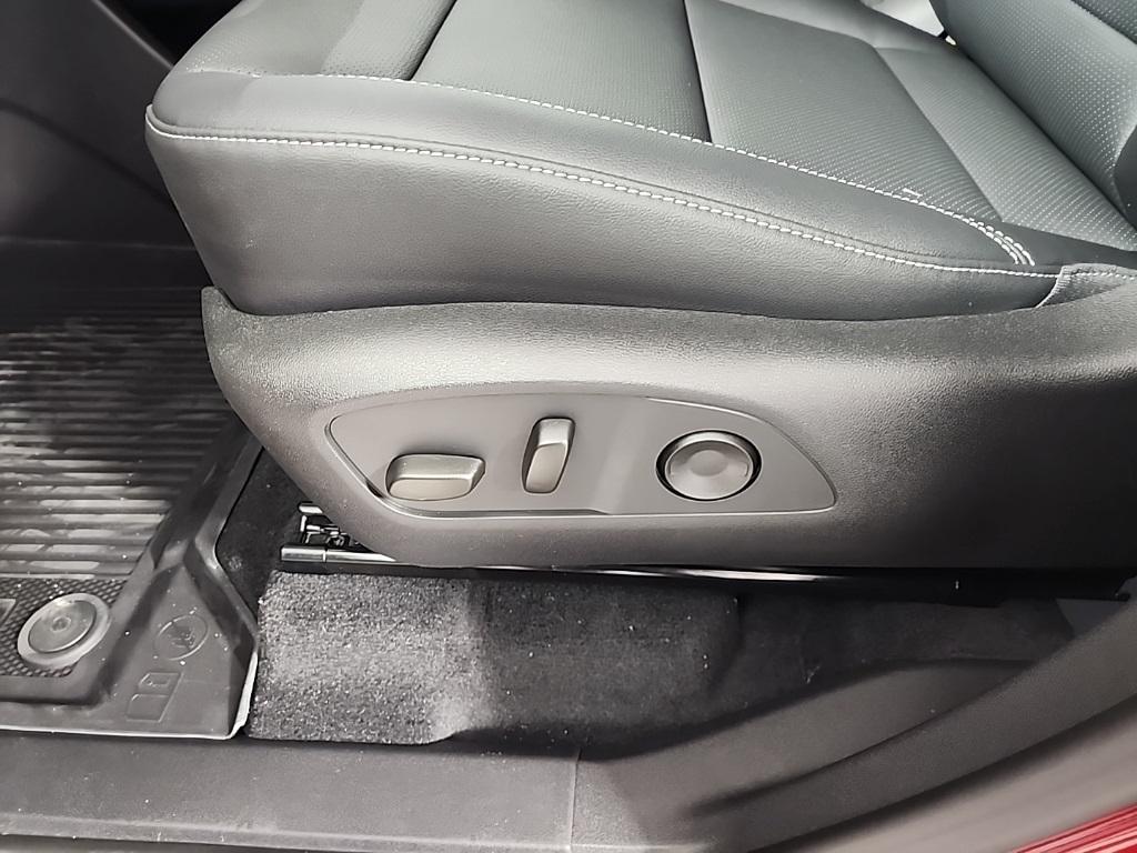 new 2026 Chevrolet Traverse car, priced at $48,439