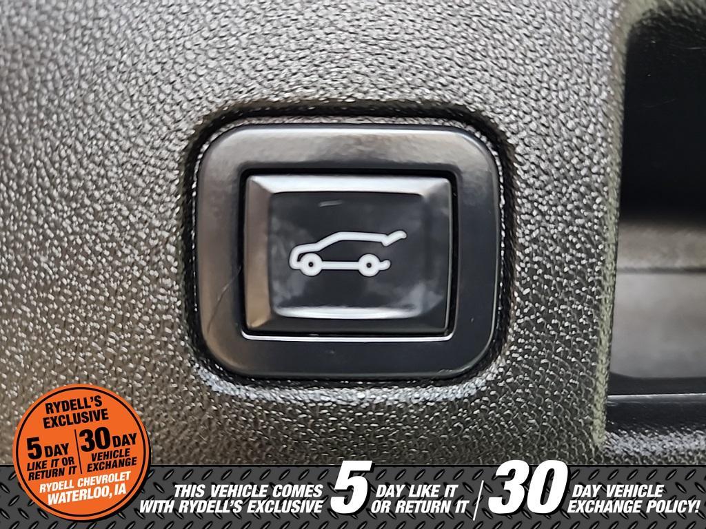 used 2022 Chevrolet Equinox car, priced at $22,663