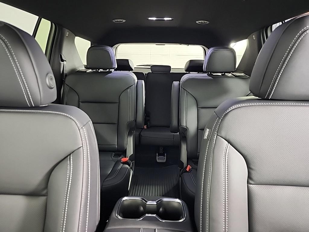 new 2026 Chevrolet Traverse car, priced at $47,944