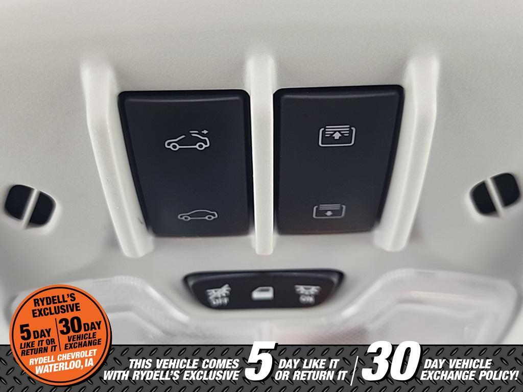 used 2022 Chevrolet Bolt EUV car, priced at $24,991