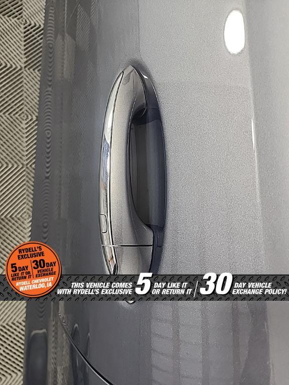 used 2022 Chevrolet Bolt EUV car, priced at $24,991