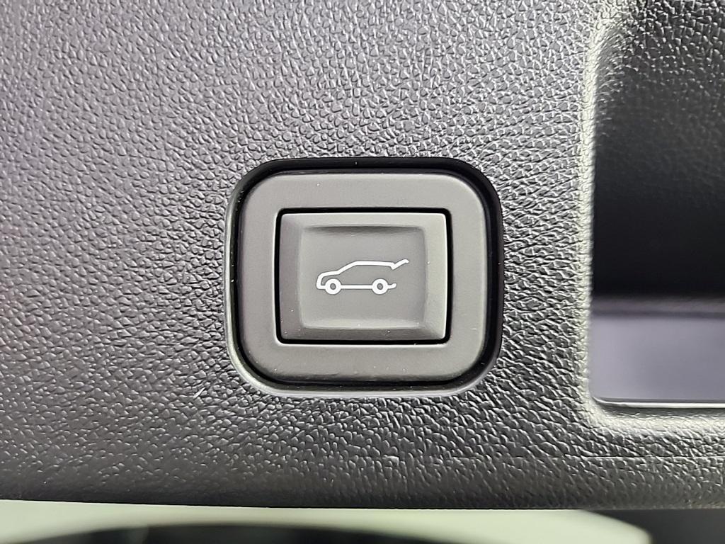 new 2025 Chevrolet Equinox EV car, priced at $34,390