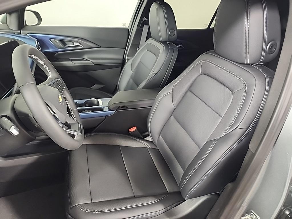 new 2025 Chevrolet Equinox EV car, priced at $34,390