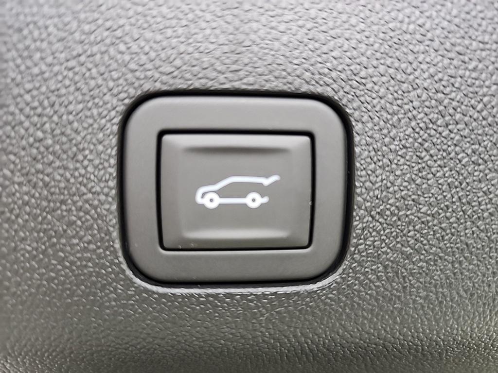 new 2025 Chevrolet Suburban car, priced at $80,644