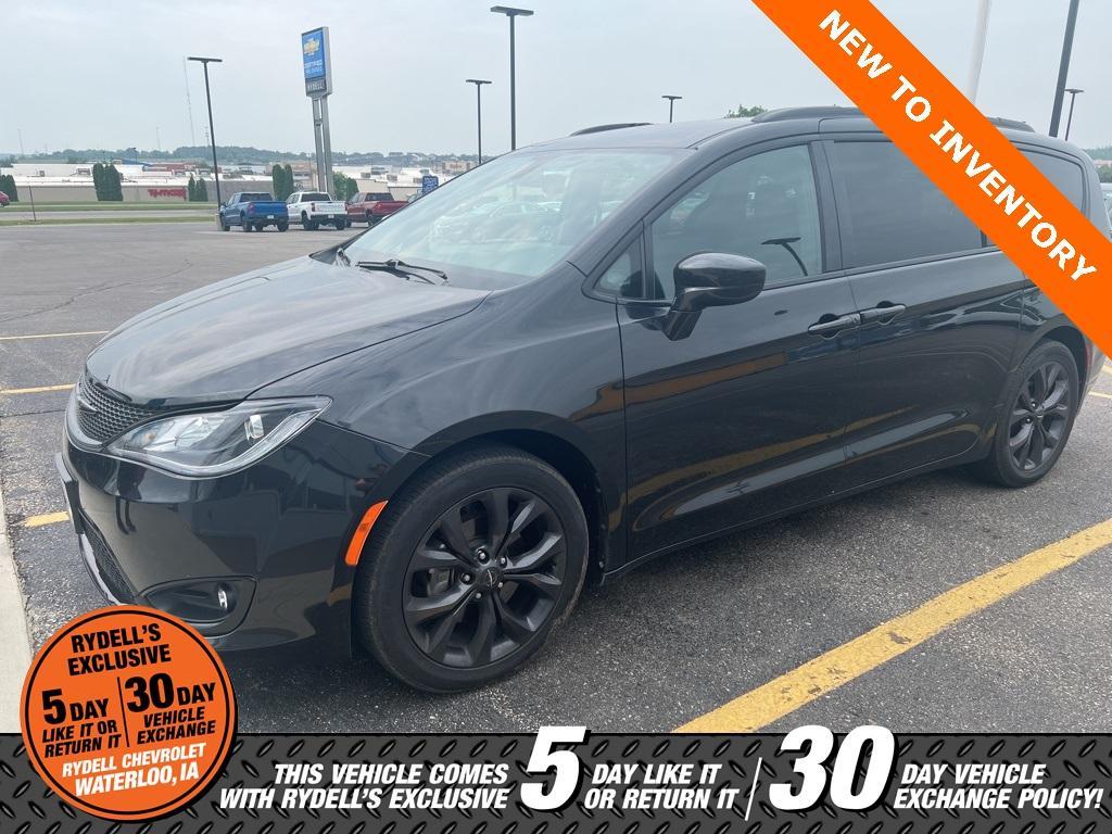 used 2018 Chrysler Pacifica car, priced at $14,991