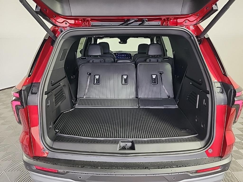 new 2026 Chevrolet Traverse car, priced at $49,622