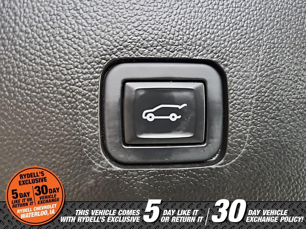 used 2021 Chevrolet Traverse car, priced at $30,991