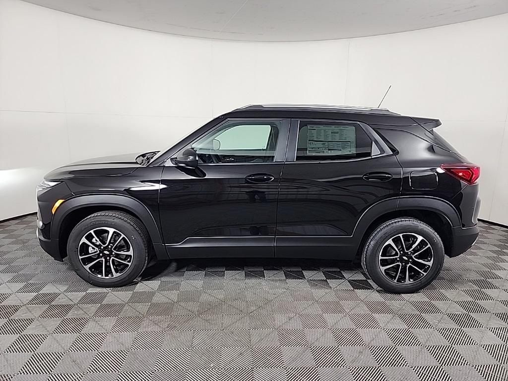 new 2025 Chevrolet TrailBlazer car, priced at $29,658