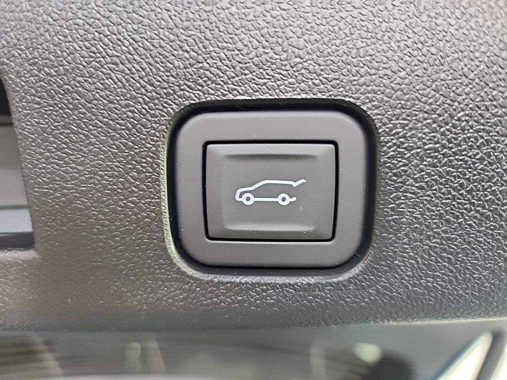 new 2026 Chevrolet Traverse car, priced at $61,519