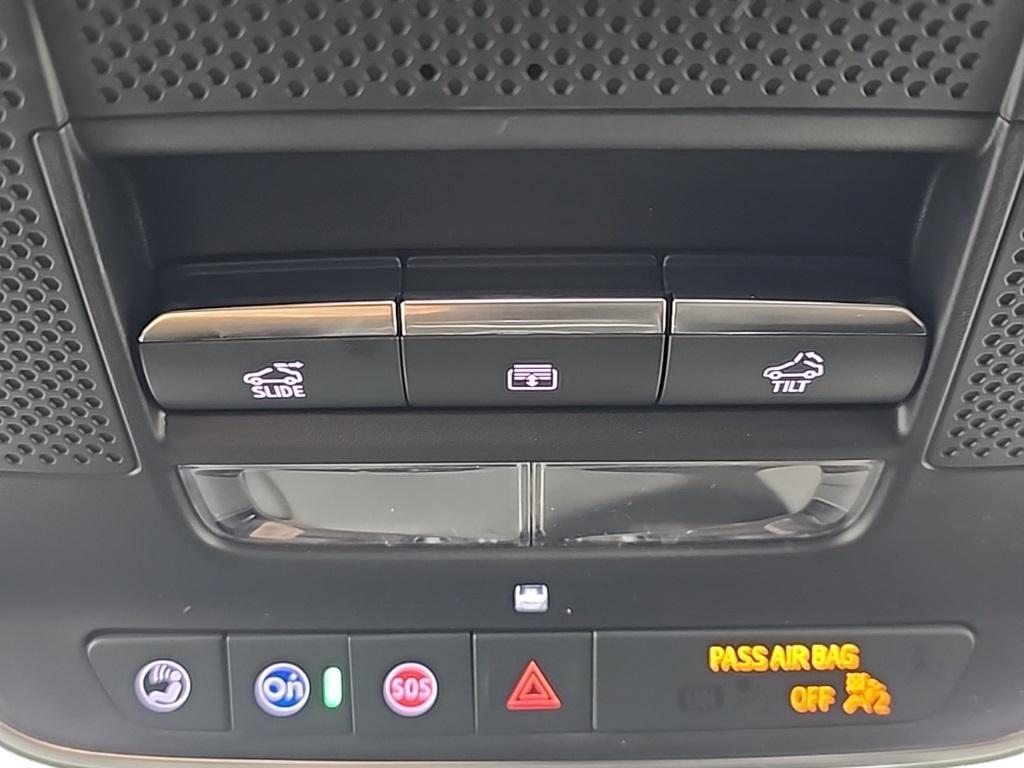 new 2026 Chevrolet Traverse car, priced at $61,519