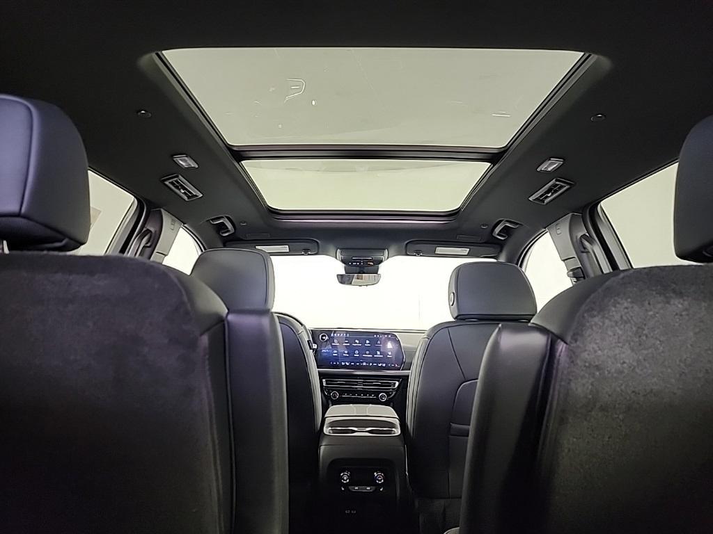 new 2026 Chevrolet Traverse car, priced at $61,519