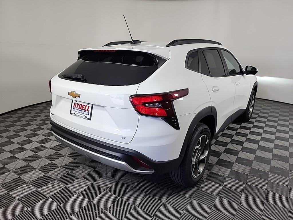 new 2025 Chevrolet Trax car, priced at $24,610