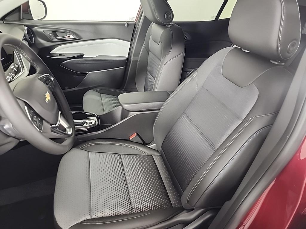 new 2025 Chevrolet Trax car, priced at $24,610