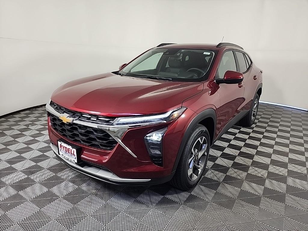 new 2025 Chevrolet Trax car, priced at $24,610