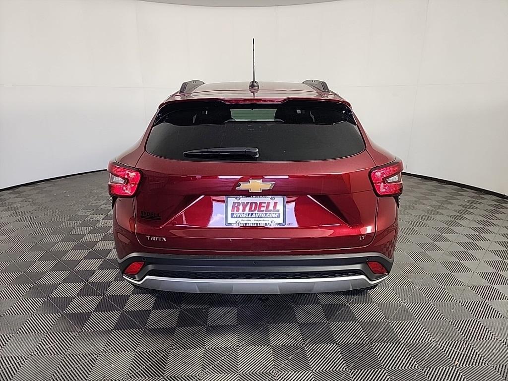 new 2025 Chevrolet Trax car, priced at $24,610
