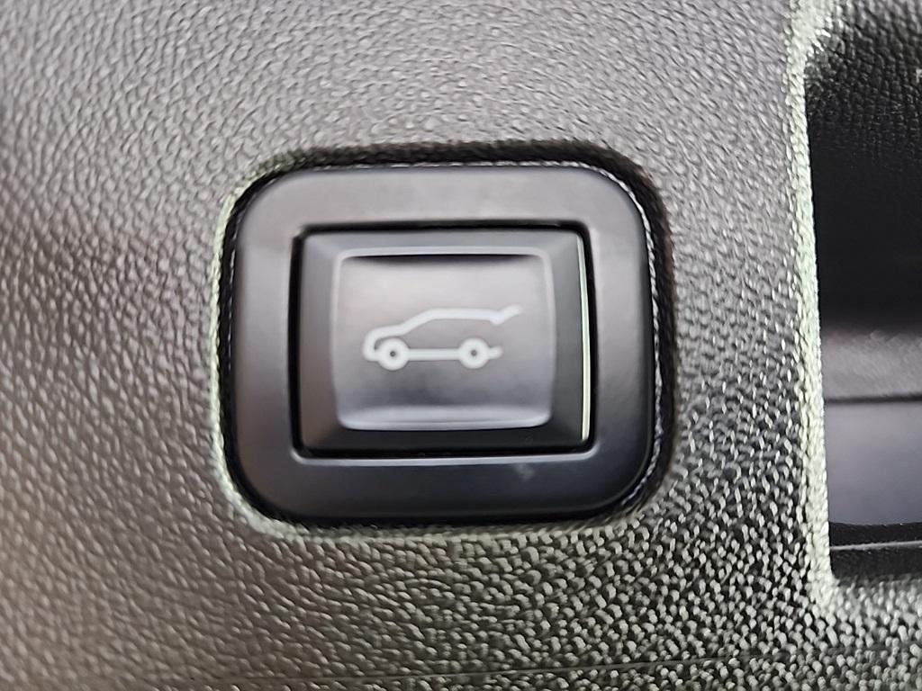 used 2022 Chevrolet Equinox car, priced at $24,991