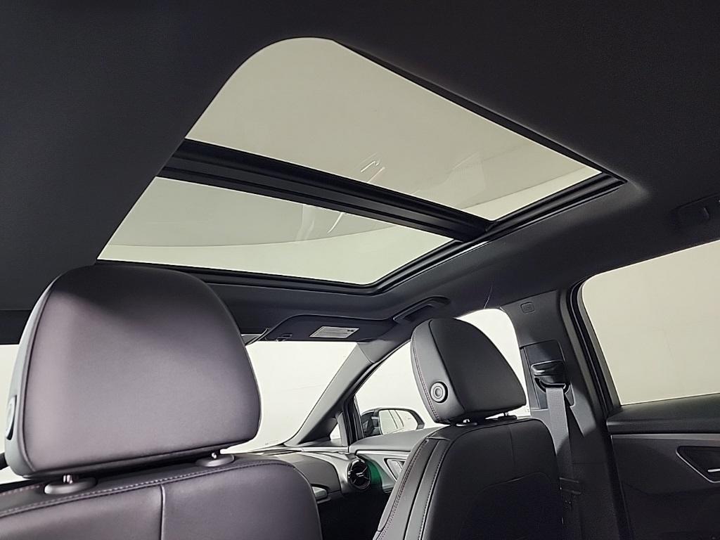 new 2025 Chevrolet Equinox EV car, priced at $38,380