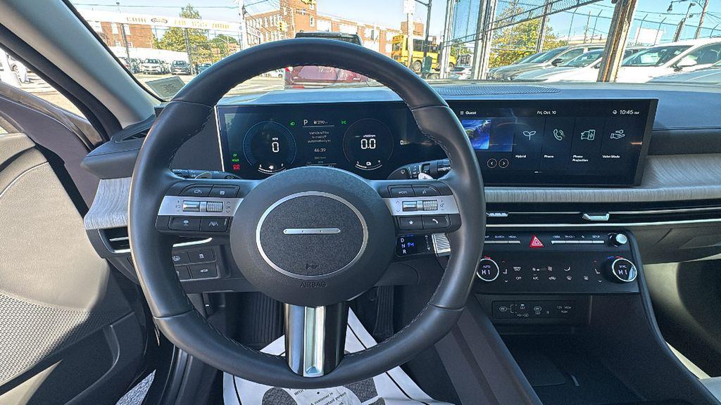used 2024 Hyundai Sonata Hybrid car, priced at $27,900