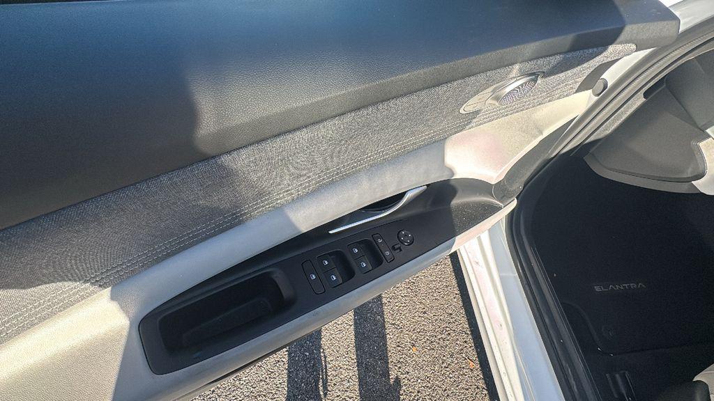 used 2024 Hyundai ELANTRA HEV car, priced at $25,995