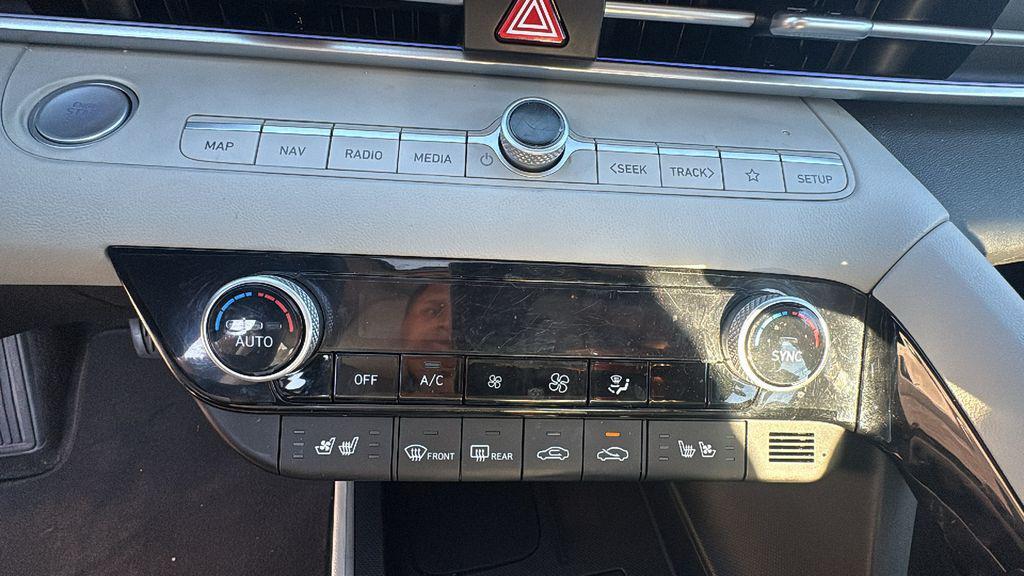 used 2024 Hyundai ELANTRA HEV car, priced at $25,995