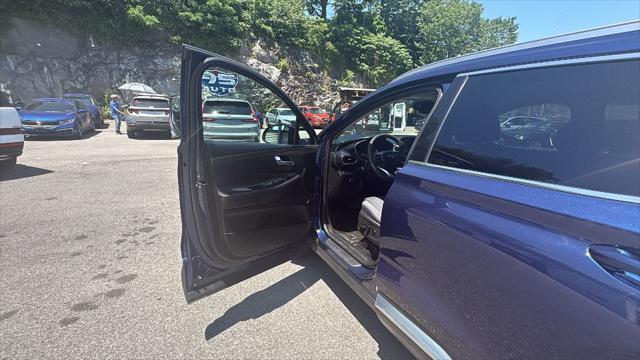 used 2022 Hyundai Santa Fe car, priced at $23,521