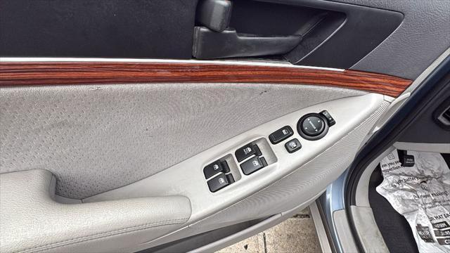 used 2010 Hyundai Veracruz car, priced at $9,998