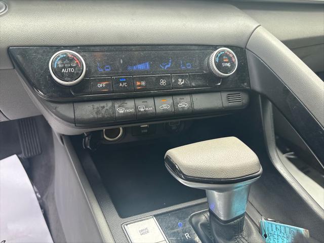 used 2022 Hyundai Elantra car, priced at $16,995