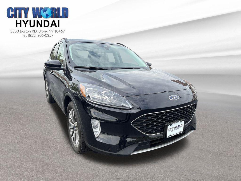 used 2022 Ford Escape car, priced at $25,797