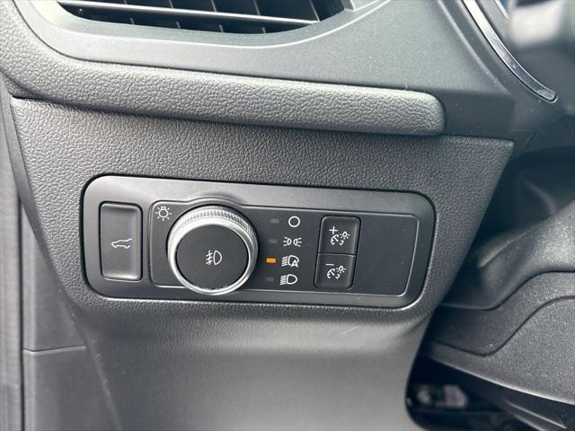 used 2022 Ford Escape car, priced at $25,525