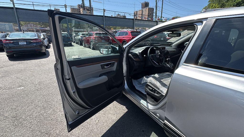 used 2022 Honda CR-V car, priced at $30,000