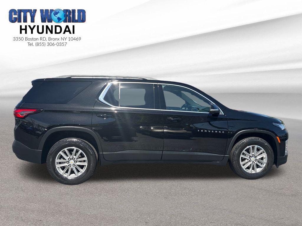 used 2022 Chevrolet Traverse car, priced at $27,000