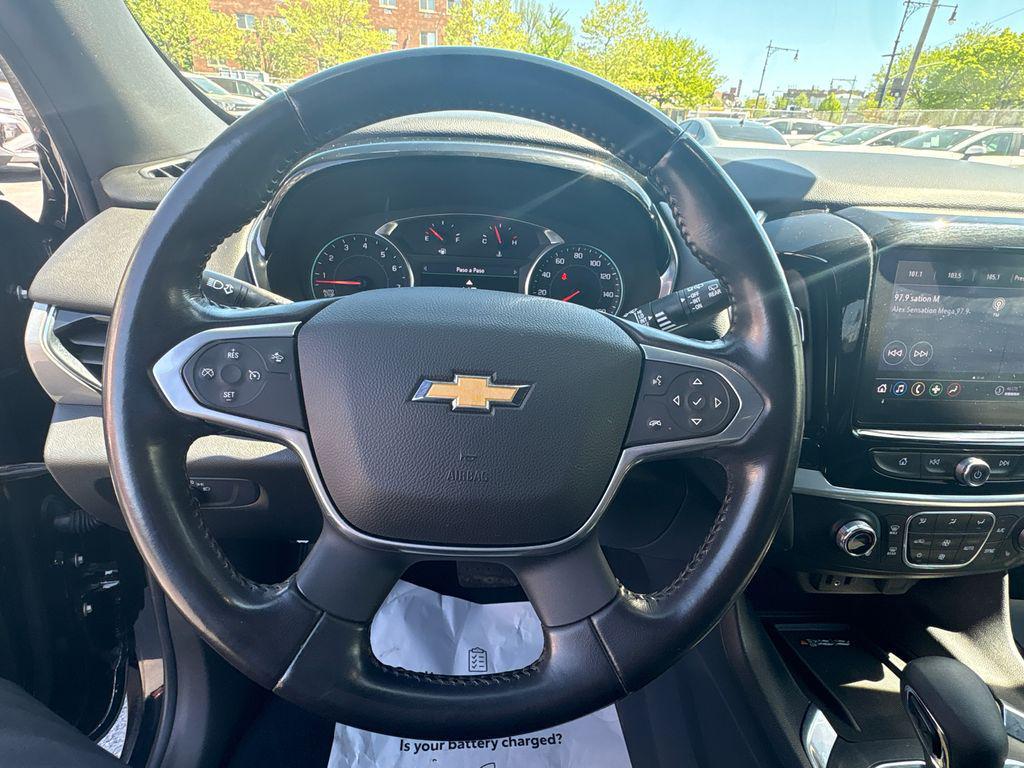 used 2022 Chevrolet Traverse car, priced at $27,000