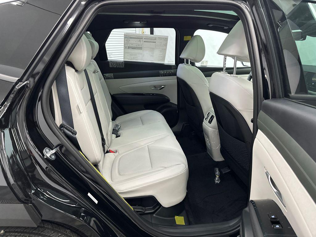 new 2025 Hyundai TUCSON Hybrid car, priced at $41,036