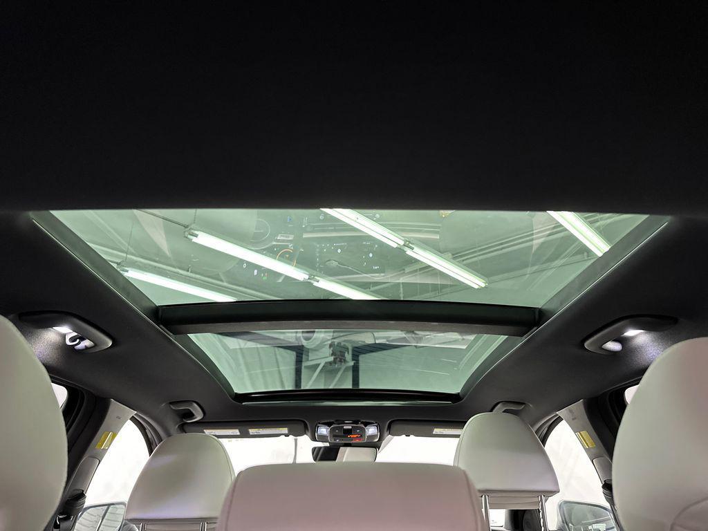 new 2025 Hyundai TUCSON Hybrid car, priced at $41,036
