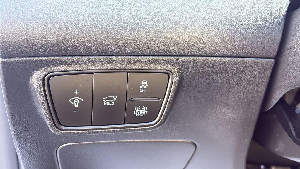 used 2024 Hyundai TUCSON Hybrid car, priced at $27,875