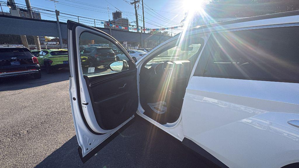 used 2024 Hyundai TUCSON Hybrid car, priced at $27,875