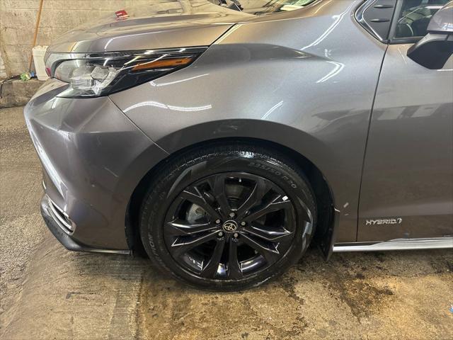 used 2021 Toyota Sienna car, priced at $33,518