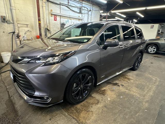 used 2021 Toyota Sienna car, priced at $33,518