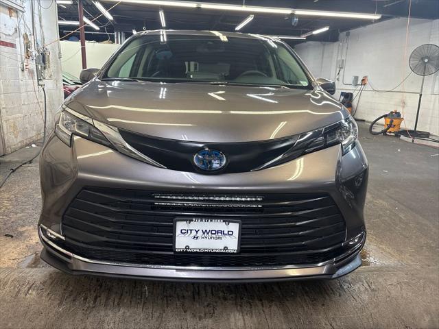 used 2021 Toyota Sienna car, priced at $33,518