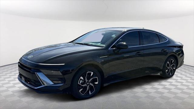 new 2024 Hyundai Sonata car, priced at $28,111
