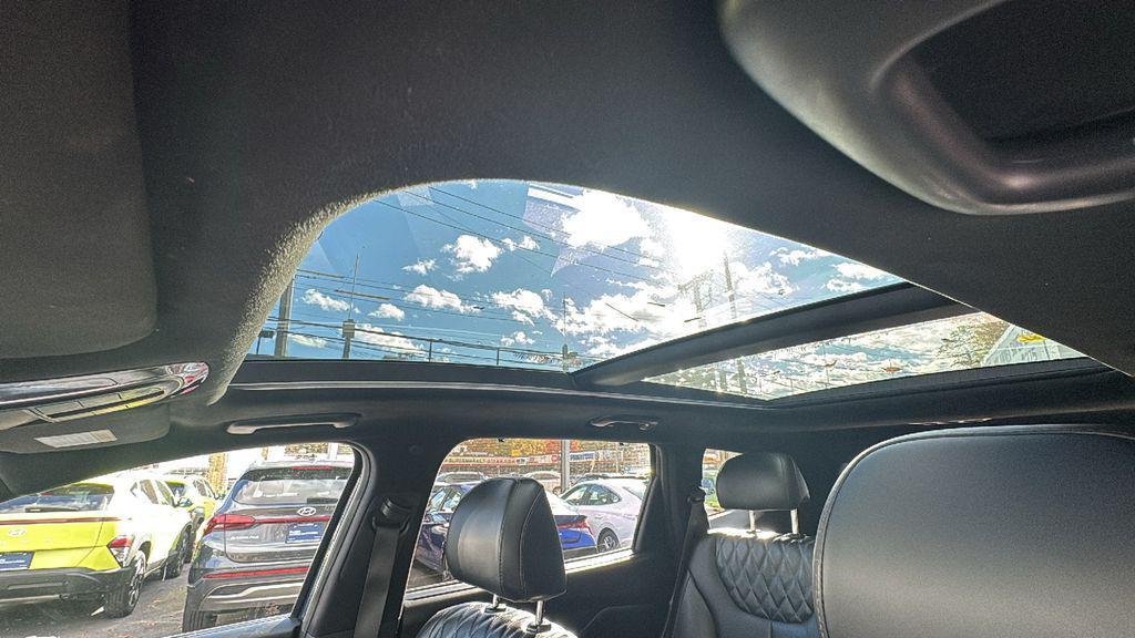 used 2022 Hyundai Santa Fe car, priced at $24,995