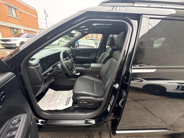 used 2025 Hyundai Santa Fe car, priced at $45,995