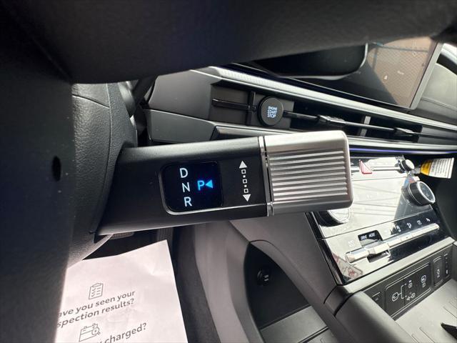 used 2025 Hyundai Santa Fe car, priced at $45,995