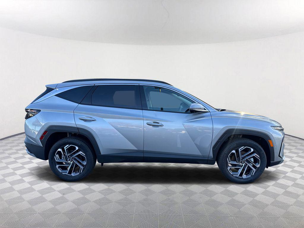 new 2025 Hyundai TUCSON Hybrid car, priced at $43,570