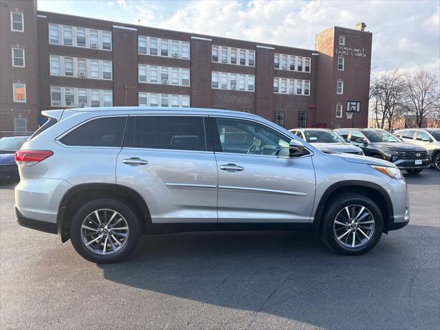 used 2019 Toyota Highlander car, priced at $23,473