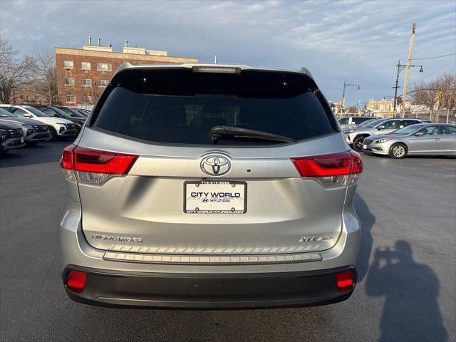 used 2019 Toyota Highlander car, priced at $23,473