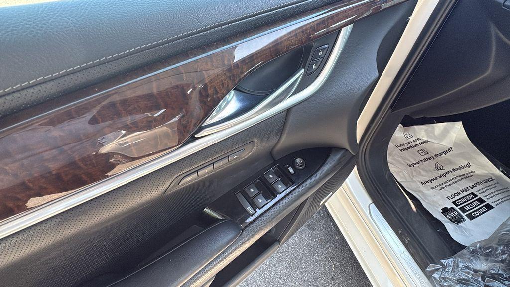 used 2013 Cadillac XTS car, priced at $9,995