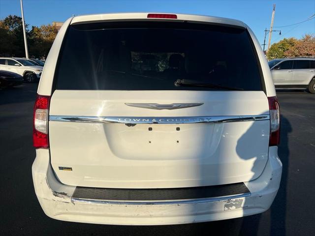 used 2016 Chrysler Town & Country car, priced at $12,222