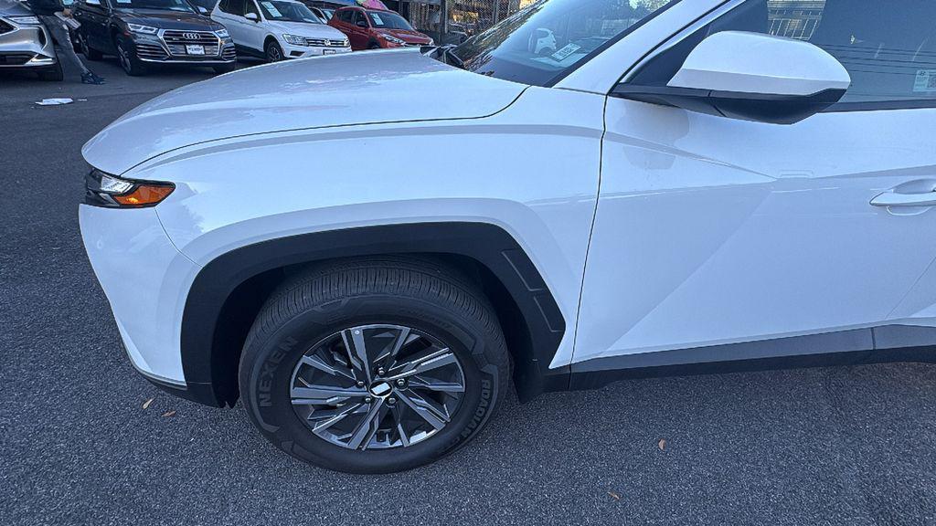 used 2024 Hyundai TUCSON Hybrid car, priced at $29,995