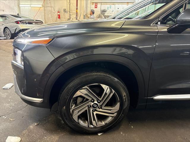 used 2021 Hyundai Santa Fe car, priced at $20,314